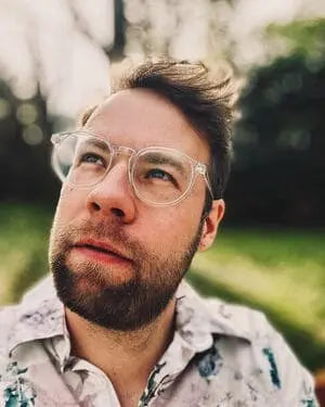 Spuren aus Licht und Stoff